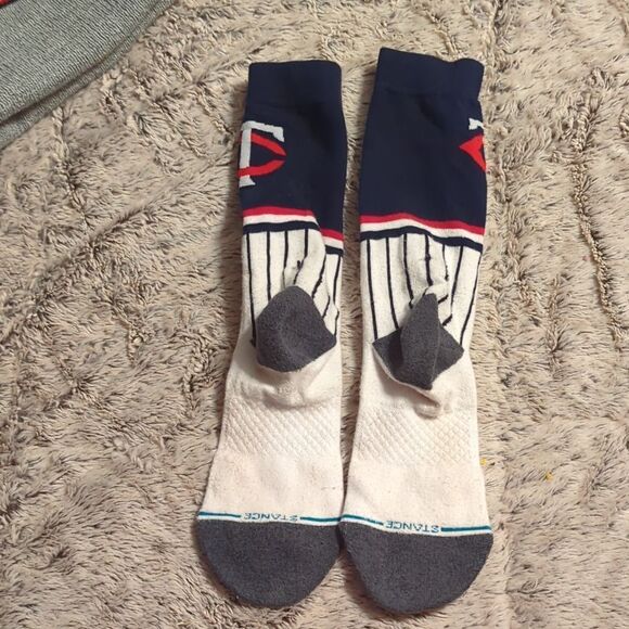 Minnesota Twins Beanie and Socks Set - Gray and Navy - Picture 6 of 6